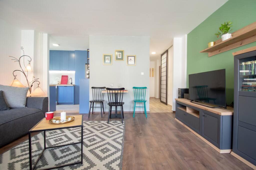Apartment Spacious Luxury ”nelly” *